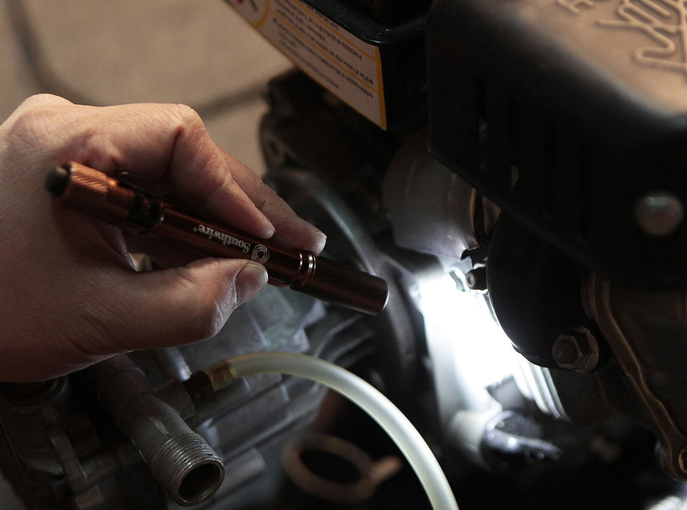 Southwire scissors blade close-up demonstrating precise cutting benefit