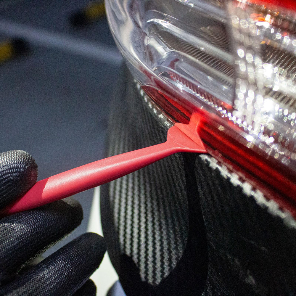 Spanno Tools magnets and knifeless tape used for secure alignment and safe trimming