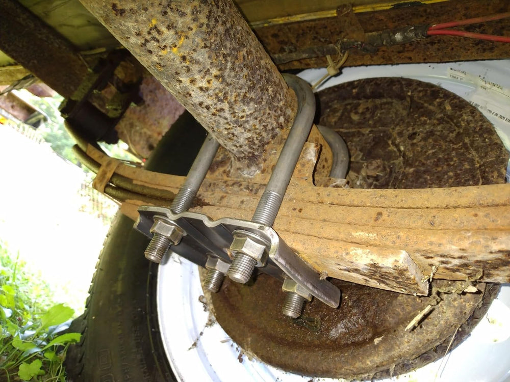 SPARKWHIZ kit used on a trailer in a driveway showing practical application and readiness