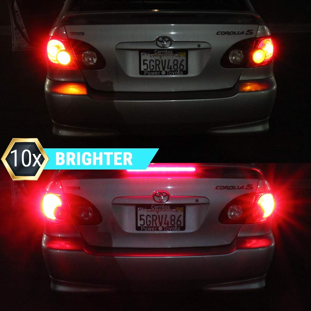 Syneticusa 7443 illuminated at night demonstrating strobe brake alert visibility