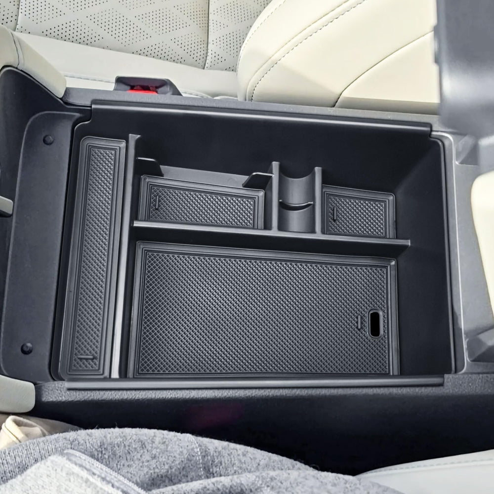 TACOBRO compartments holding keys phone and sunglasses for quick-access benefit