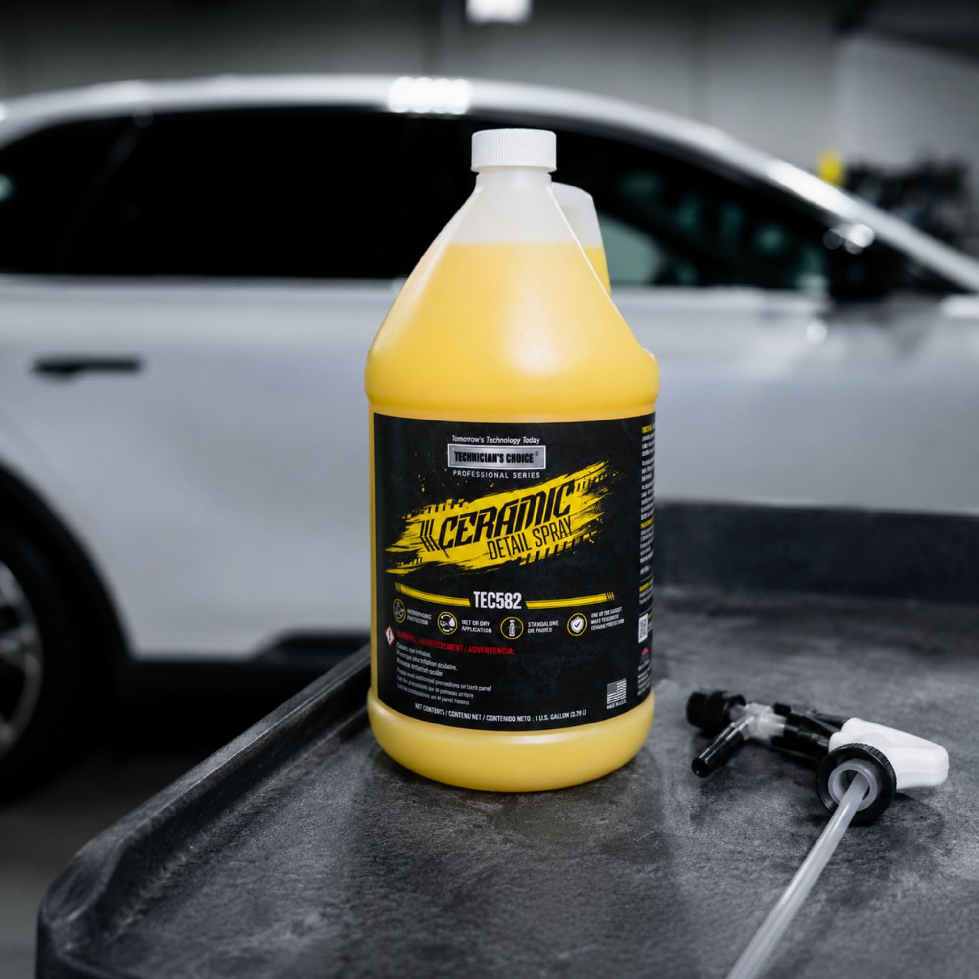 Technicians Choice TEC582 spread with microfiber towel achieving streak-free finish