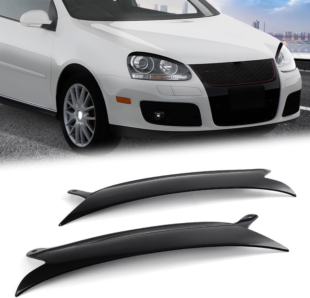 Termitor D1S nighttime lifestyle drive image portraying cooler white light improving road clarity