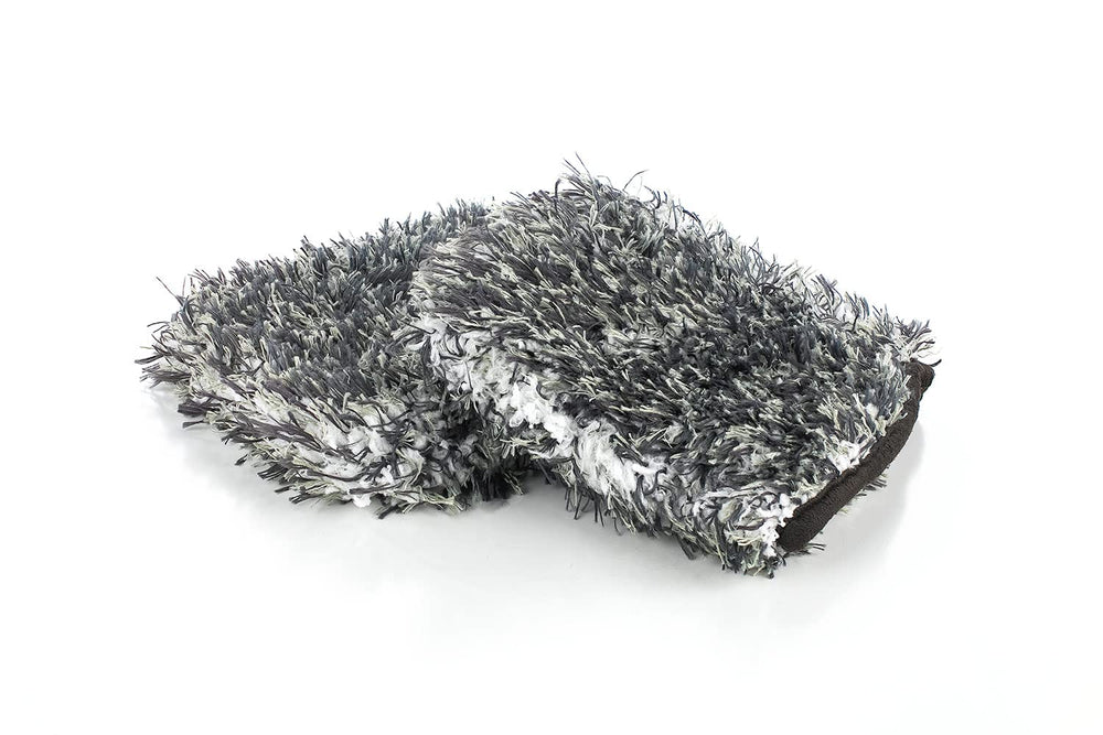 The Rag Company Cyclone Ultra close texture highlights microfiber pile and contaminant lift benefit