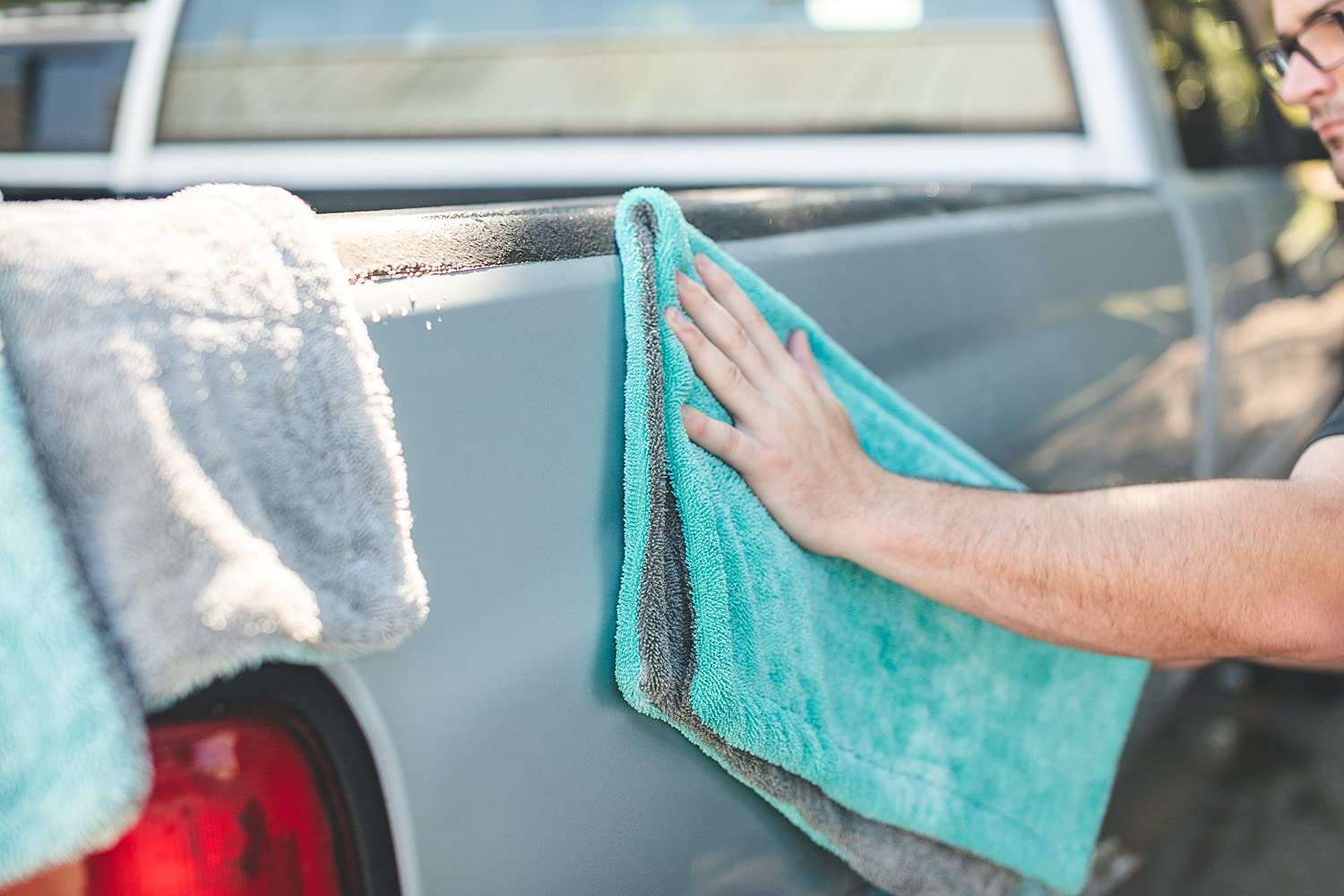 The Rag Company Liquid8r soaking up water to showcase high-capacity absorption