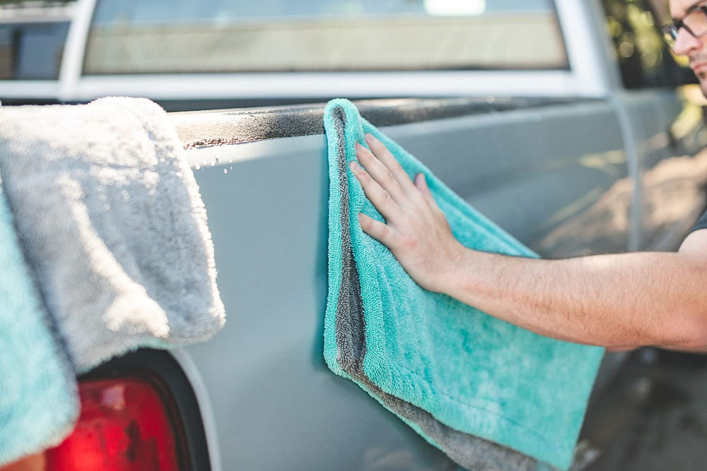 The Rag Company Liquid8r soaking up water to showcase high-capacity absorption