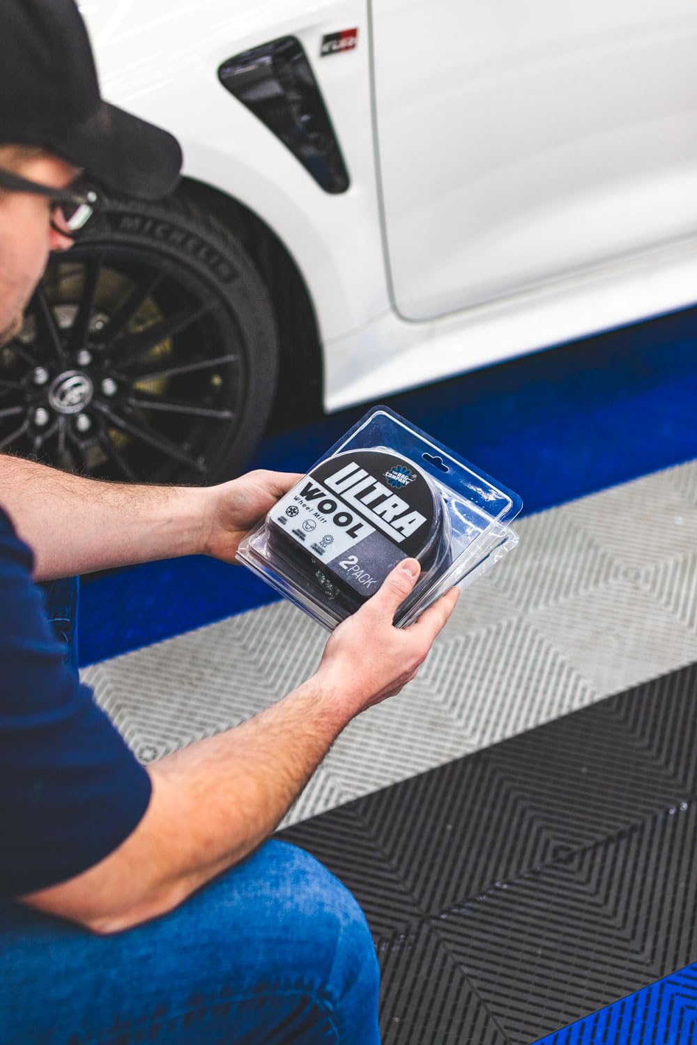 The Rag Company mitt cleaning lug nut well offering precision access and debris removal