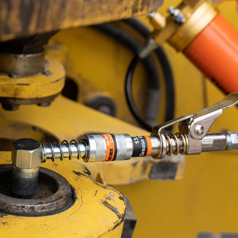 THINKWORK tight 0.53 inch coupler close-up enabling access to recessed fittings