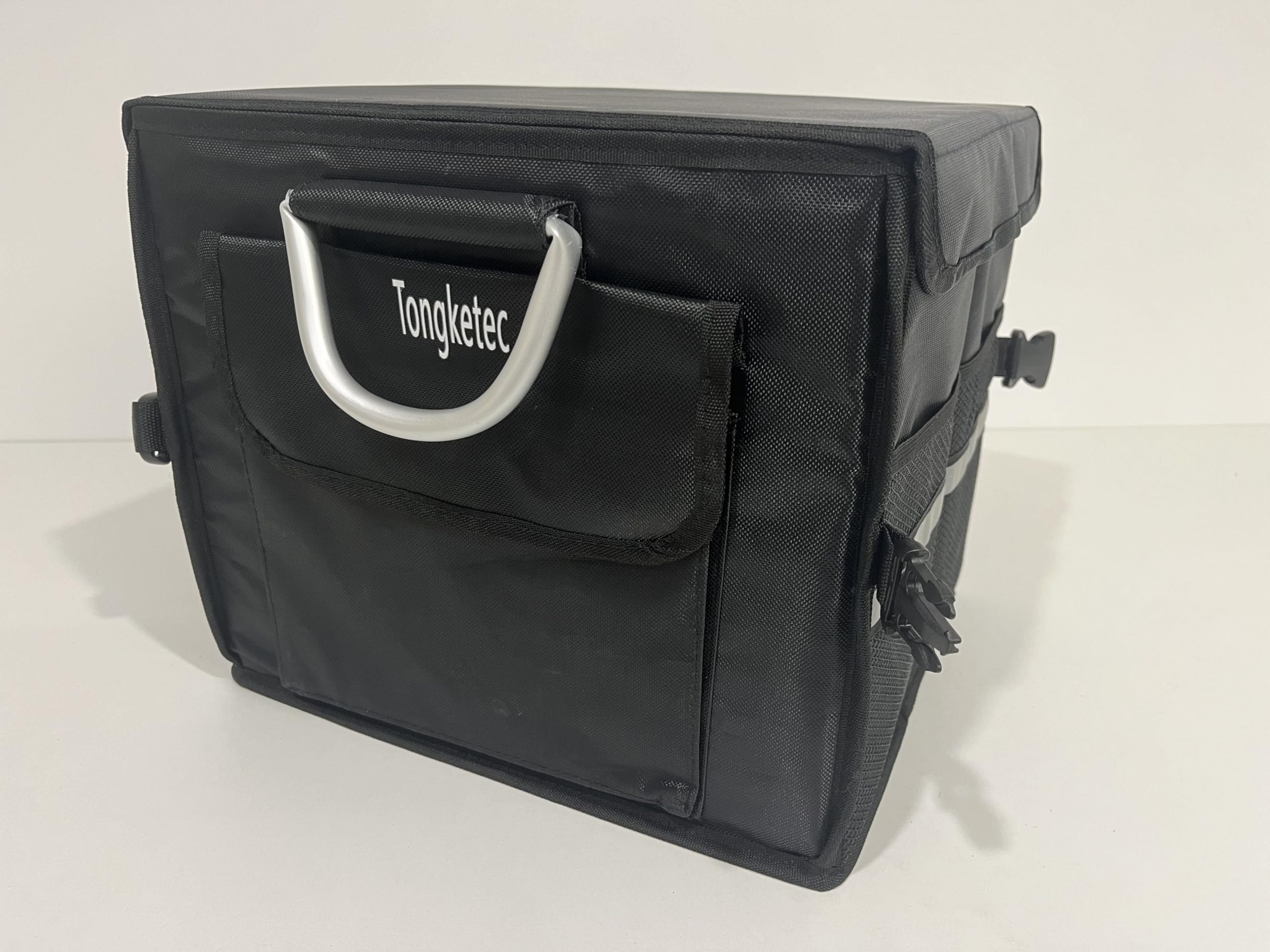 Tongketec folded flat to save space when not in use