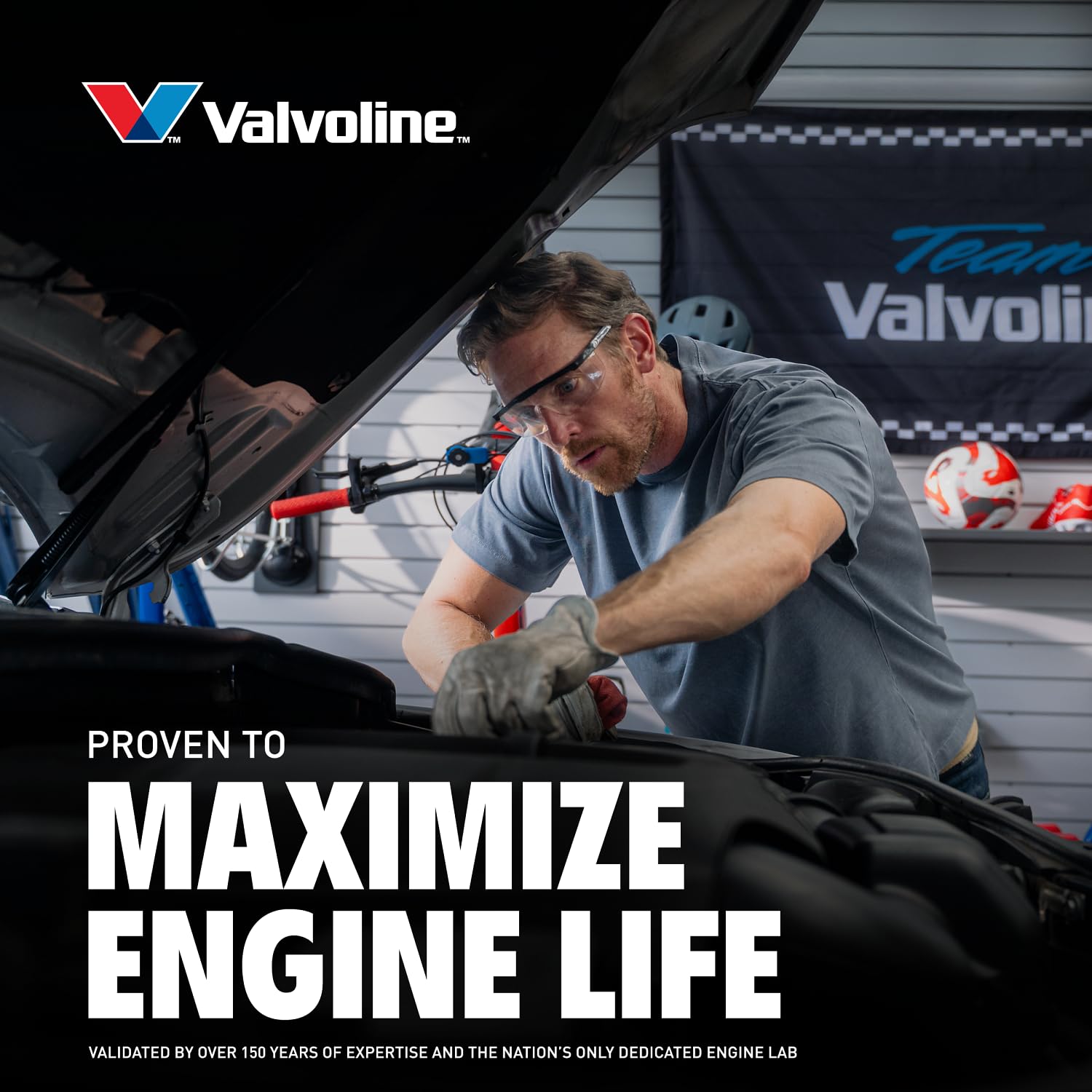 Valvoline size scale next to tools showing 5-quart capacity convenience