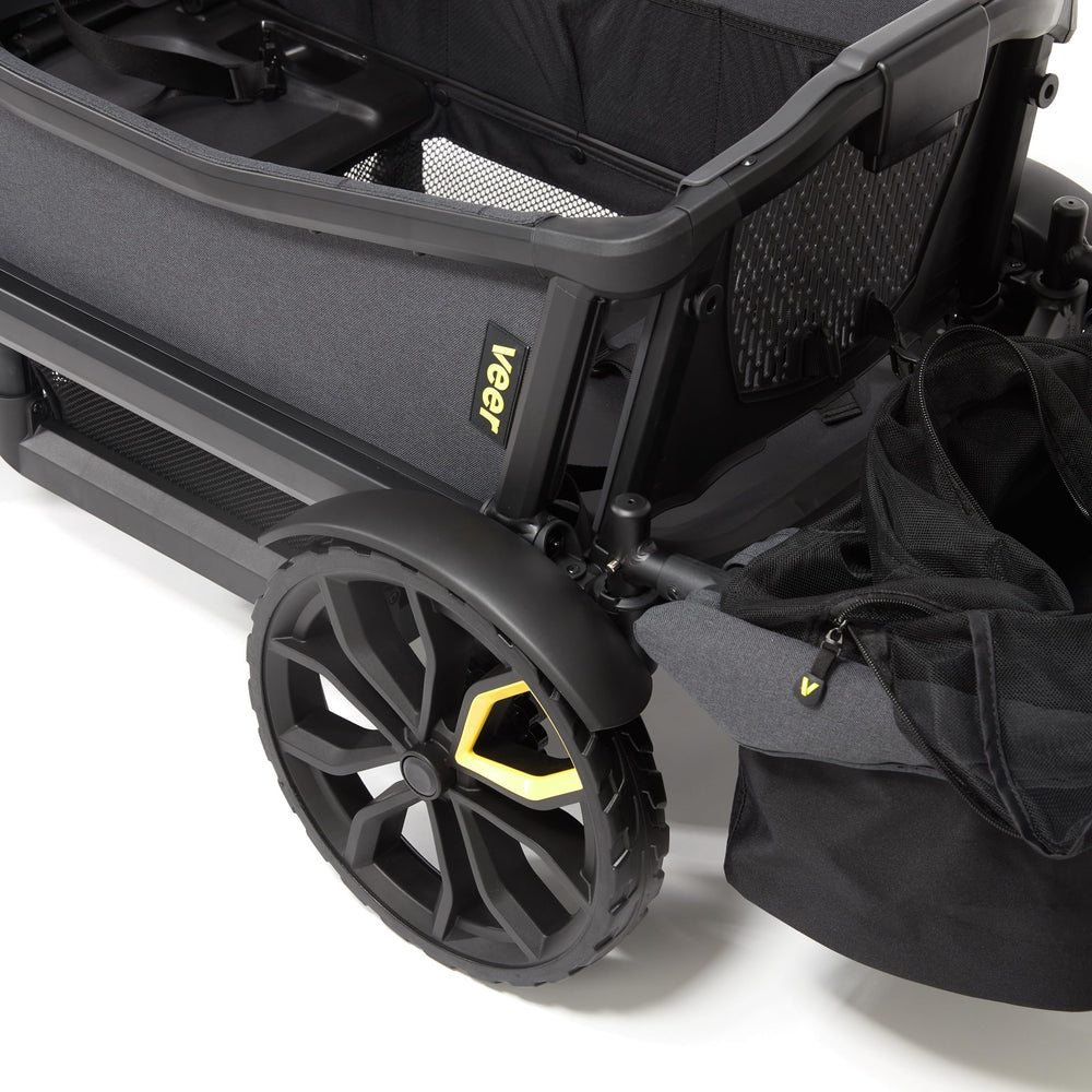 Veer rear basket installed on Cruiser XL illustrating secure mounting