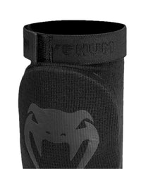 Venum Kontact close fabric texture showing breathable lining and moisture control
