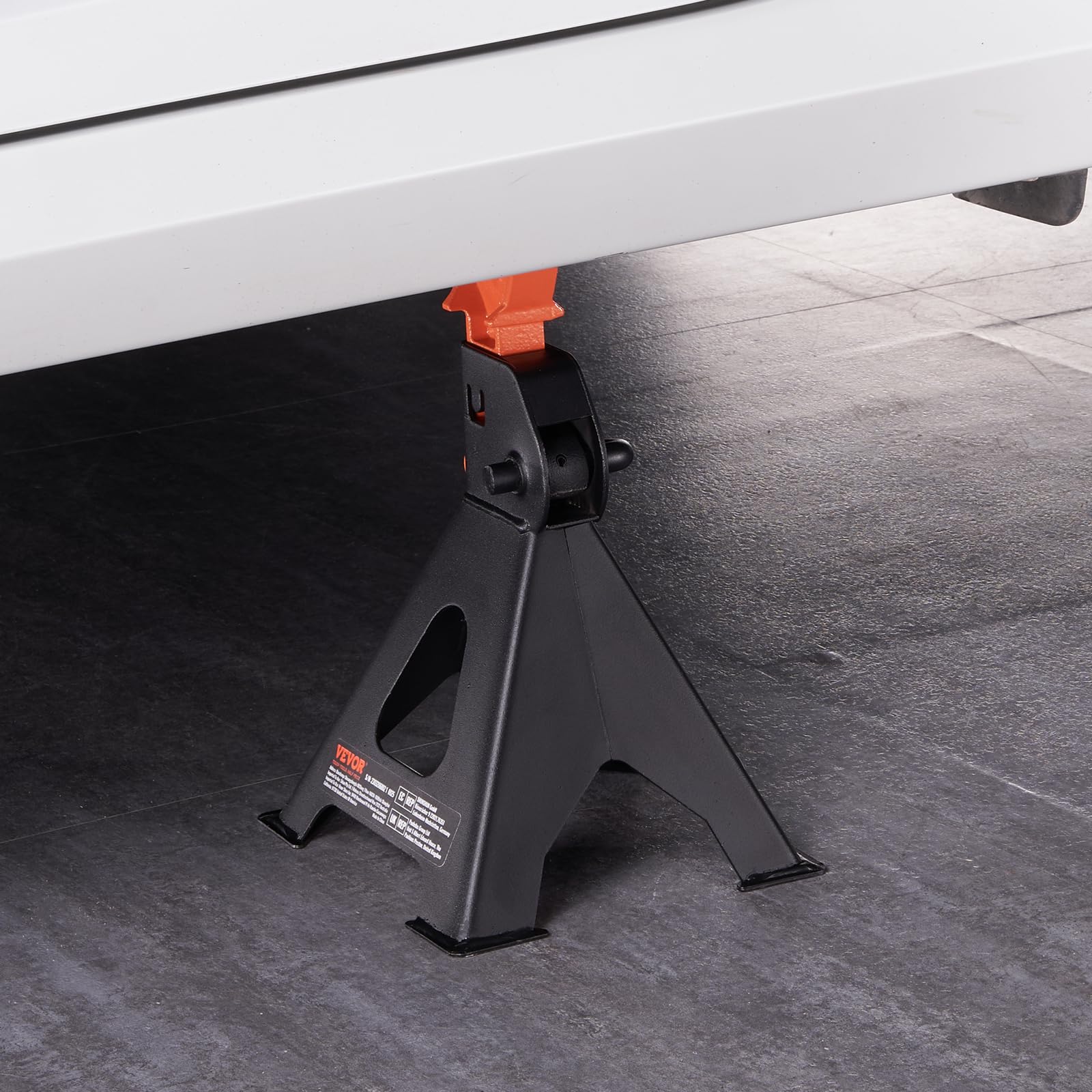 VEVOR next to ruler showing scale and usable height range