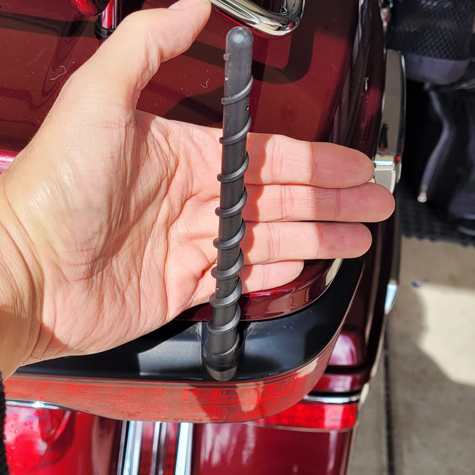 VOFONO antenna next to ruler showing compact 7-inch size and fit benefit