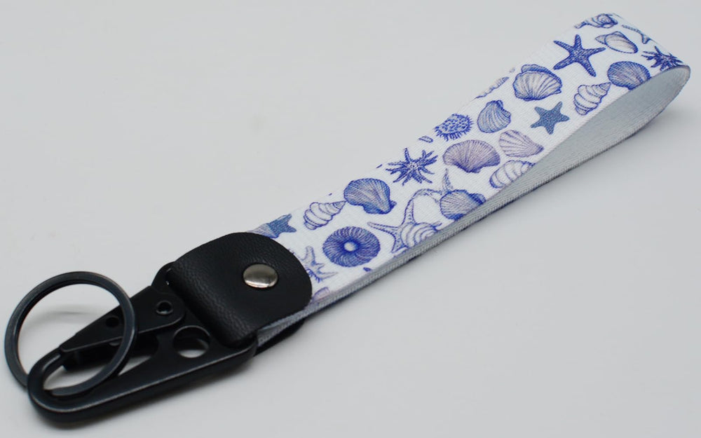 Wauhetsmvy bonus keychain included as a giftable coastal keepsake