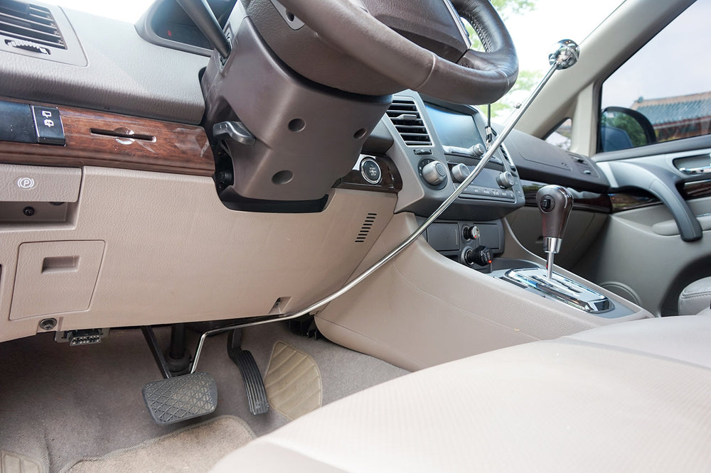 Wingbrake clamp texture and mechanism emphasizing secure, tool-free install