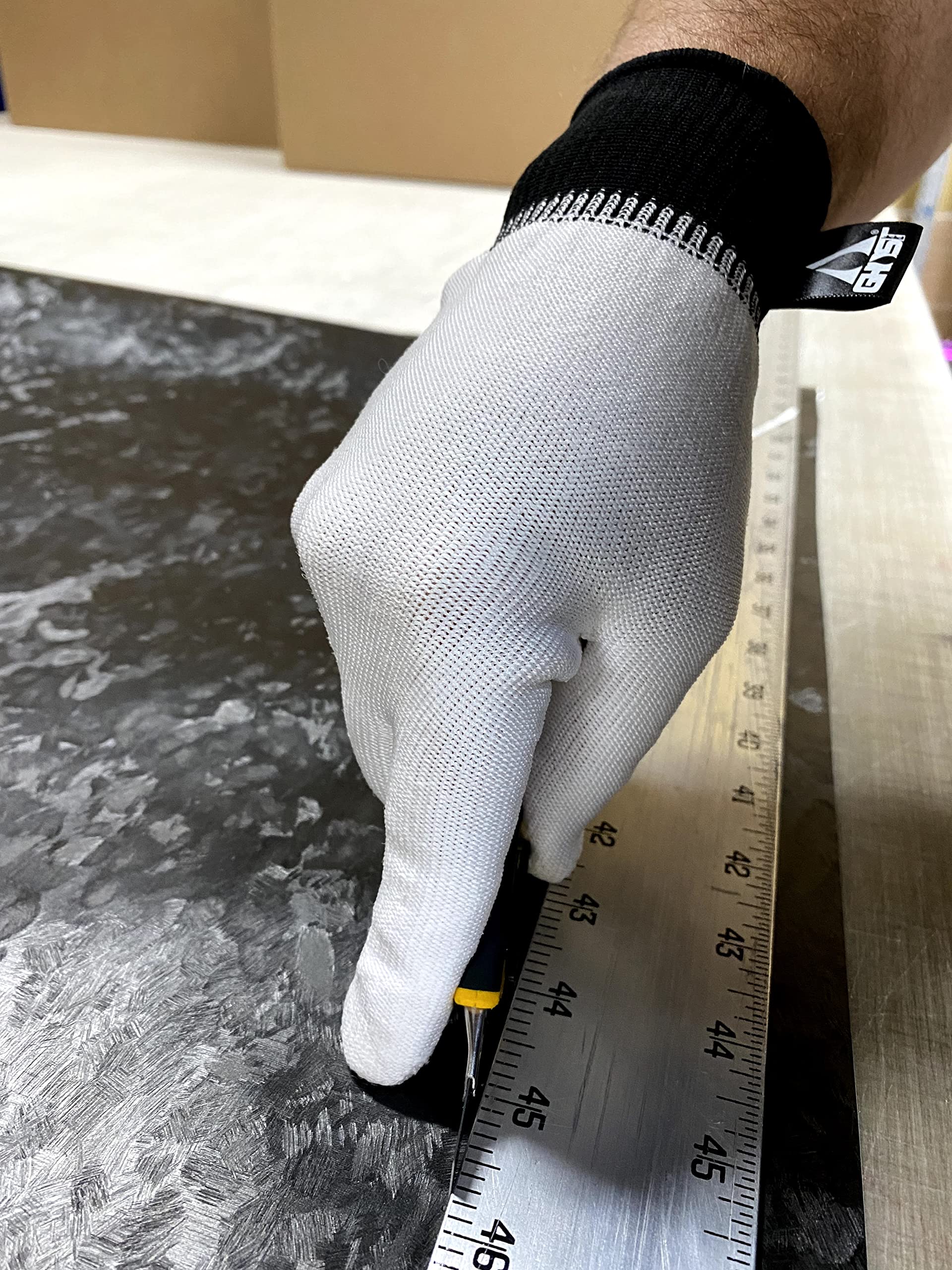 WrapGlove fitted on different hands illustrating one-size-fits-most benefit