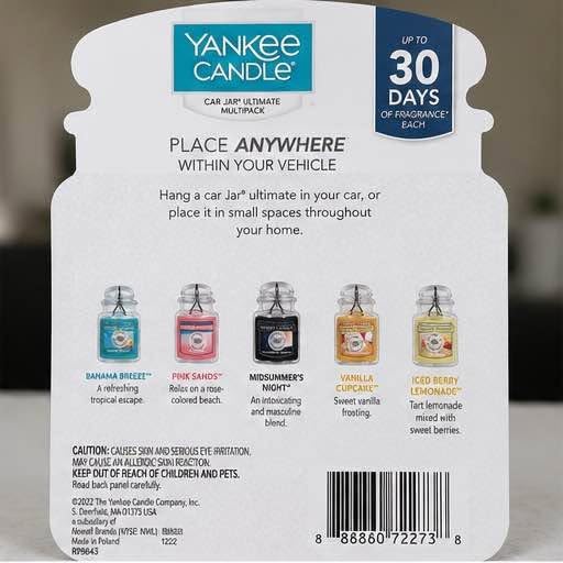 Yankee Candle Bahama Breeze close-up highlighting tropical scent for fresh feeling