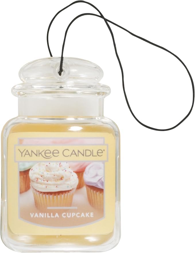 Yankee Candle Vanilla Cupcake close-up of fragrance insert texture to show quality and scent release