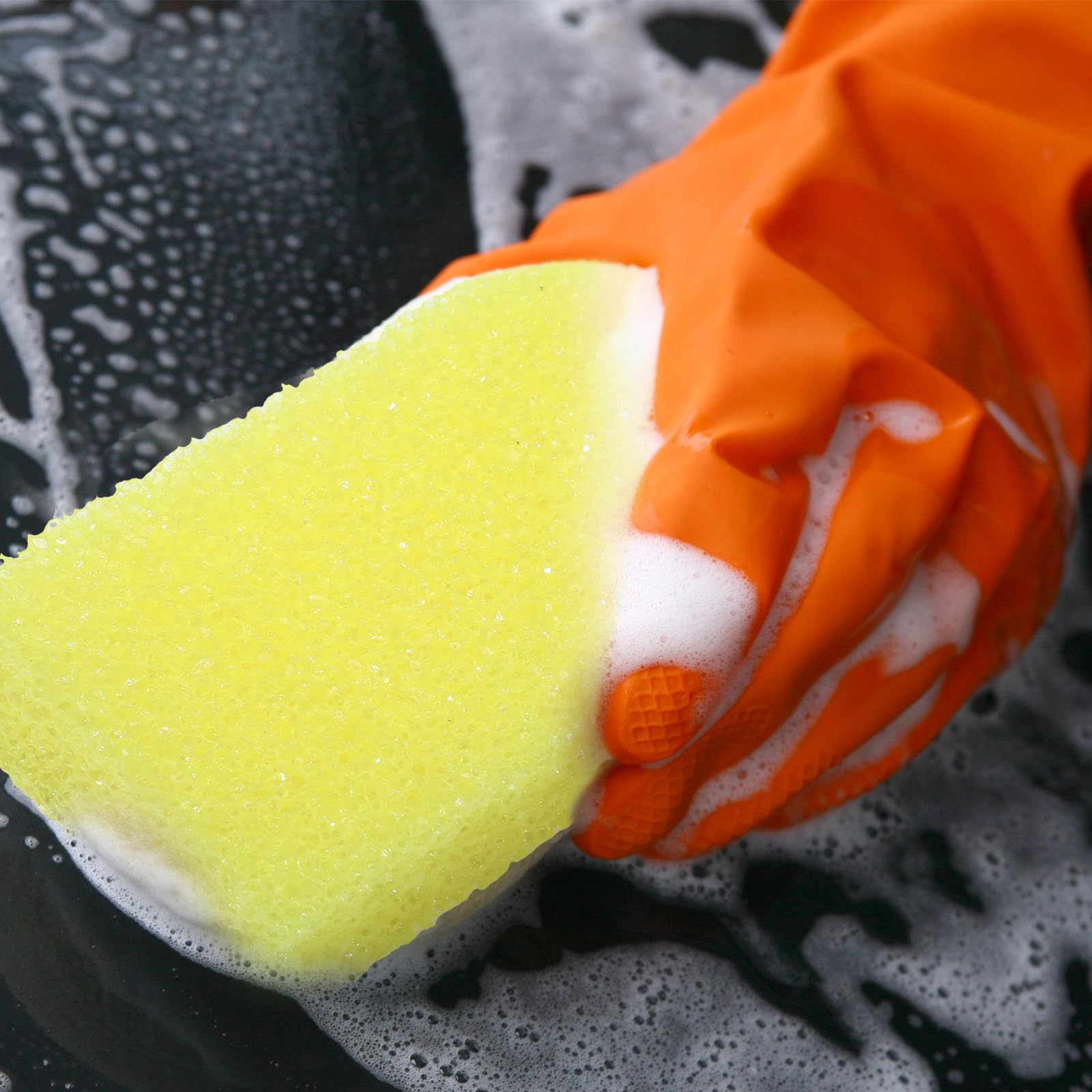 Yaomiao sponge removing bug stains from car bumper illustrating fast spot cleaning