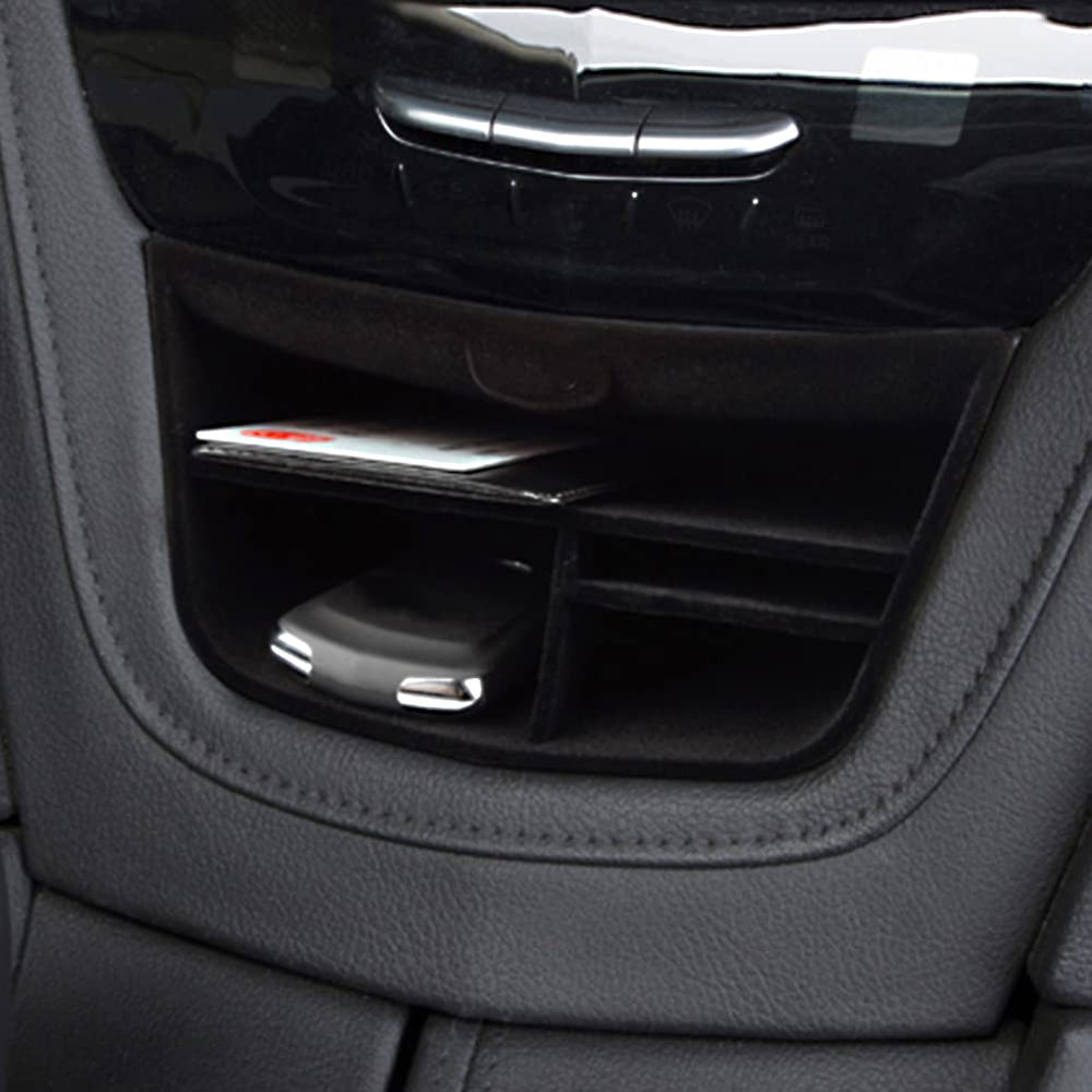 yboueo lifestyle image in car interior showcasing cleaner cabin look