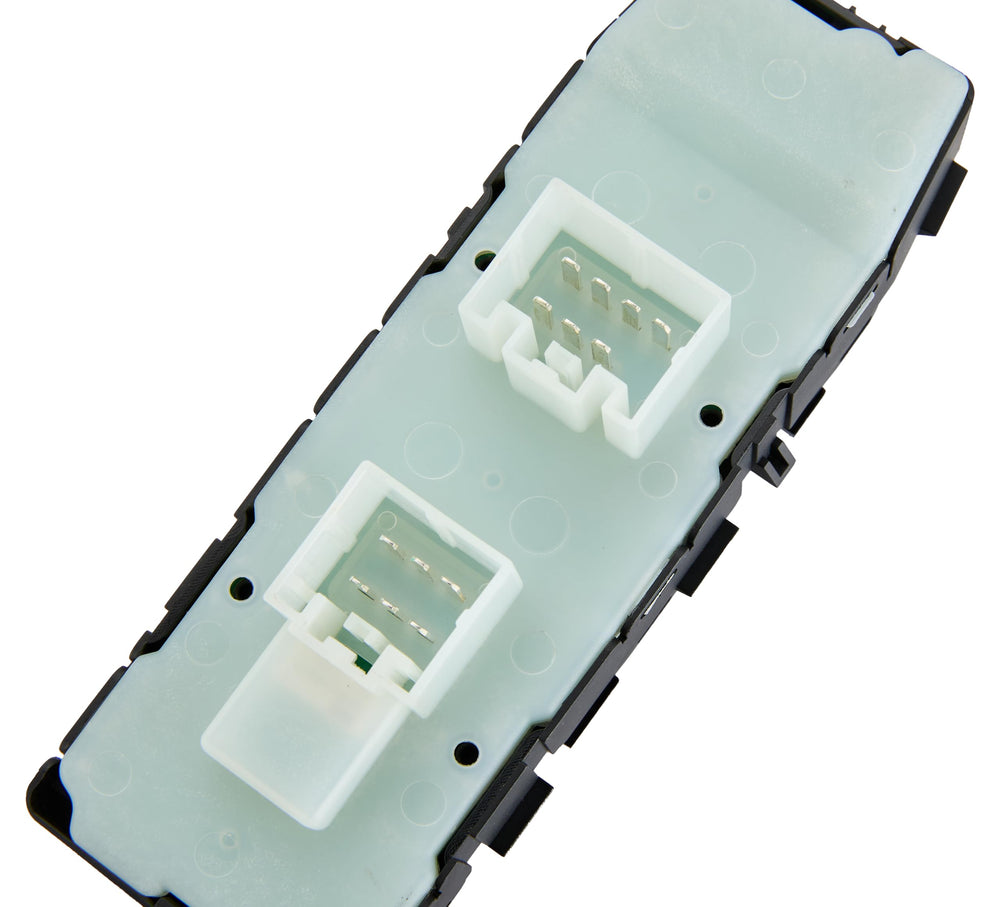 ZAPOSTS rear connector with 7+6 pins ensuring OEM-fit and reliable contact